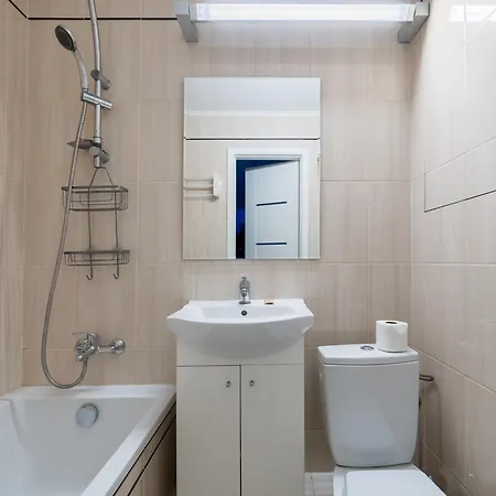 Apartamento Osiedle Piastowskie Standard By Bookinghost *